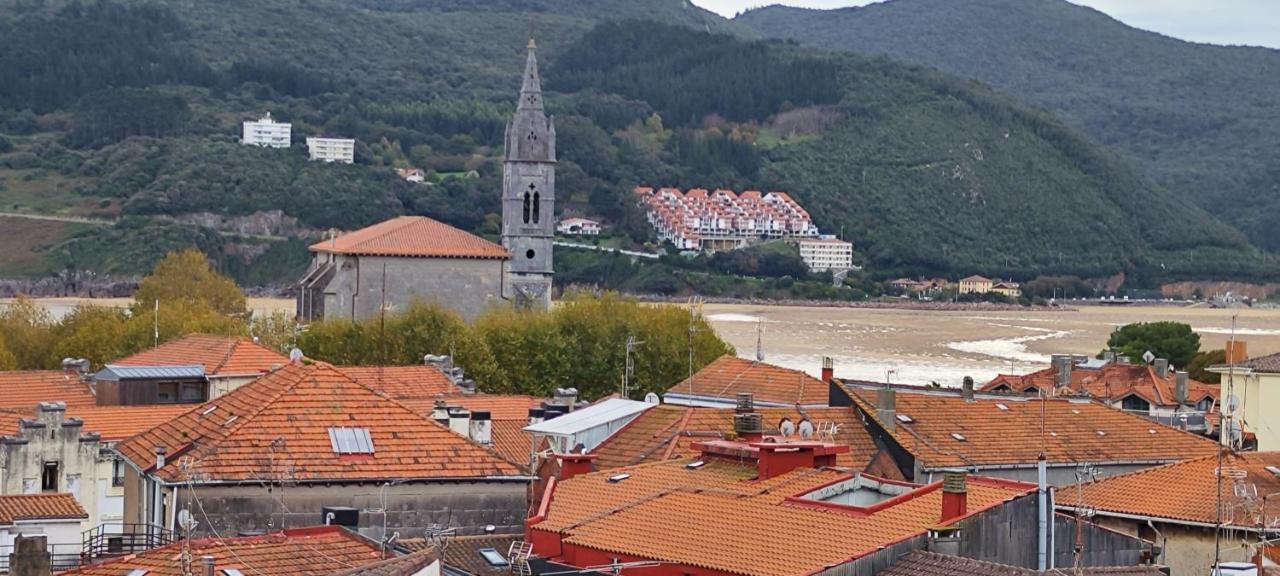 Mundaka Izaro Eye Lejlighed Eksteriør billede